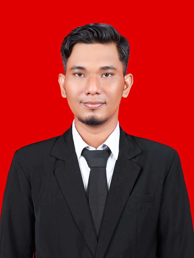 Fadil Idensia, S.Kom